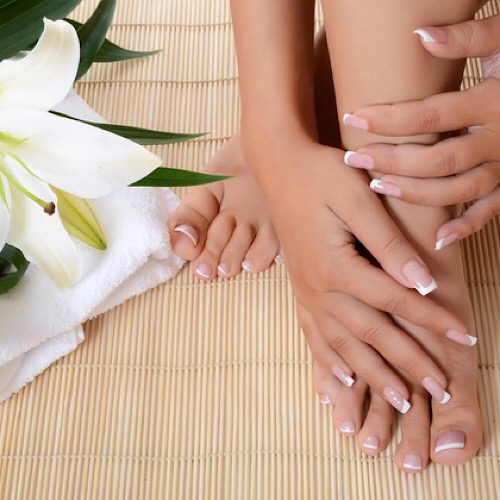 HAPPY NAILS & SPA - FILL IN
