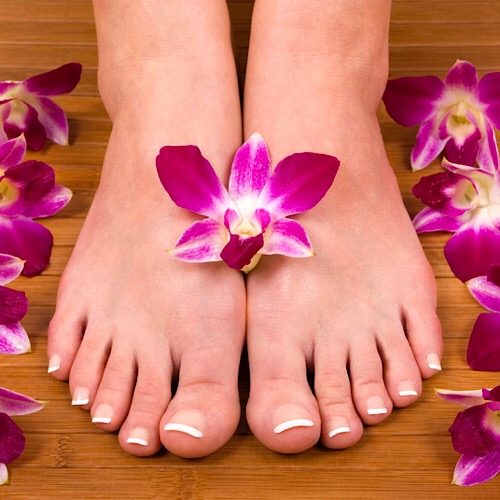 HAPPY NAILS & SPA - Pedicure Treatment